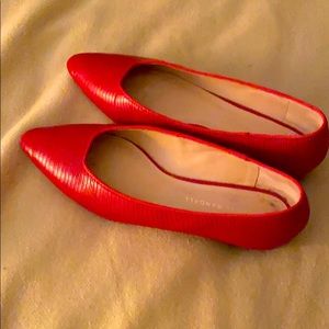 Loeffler Randall red flat with a little kitten.